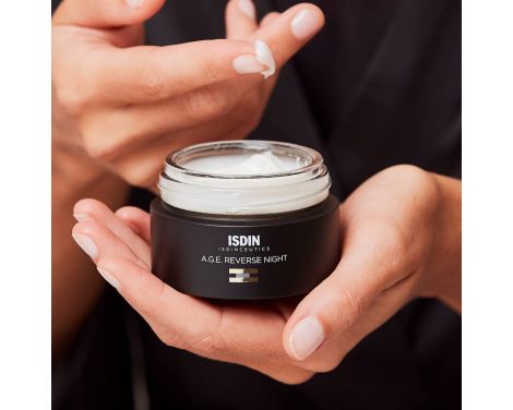 Comprar Isdinceutics A.G.E. Reverse Night Crema Reparadora de Noche con Melatonina 50ml
